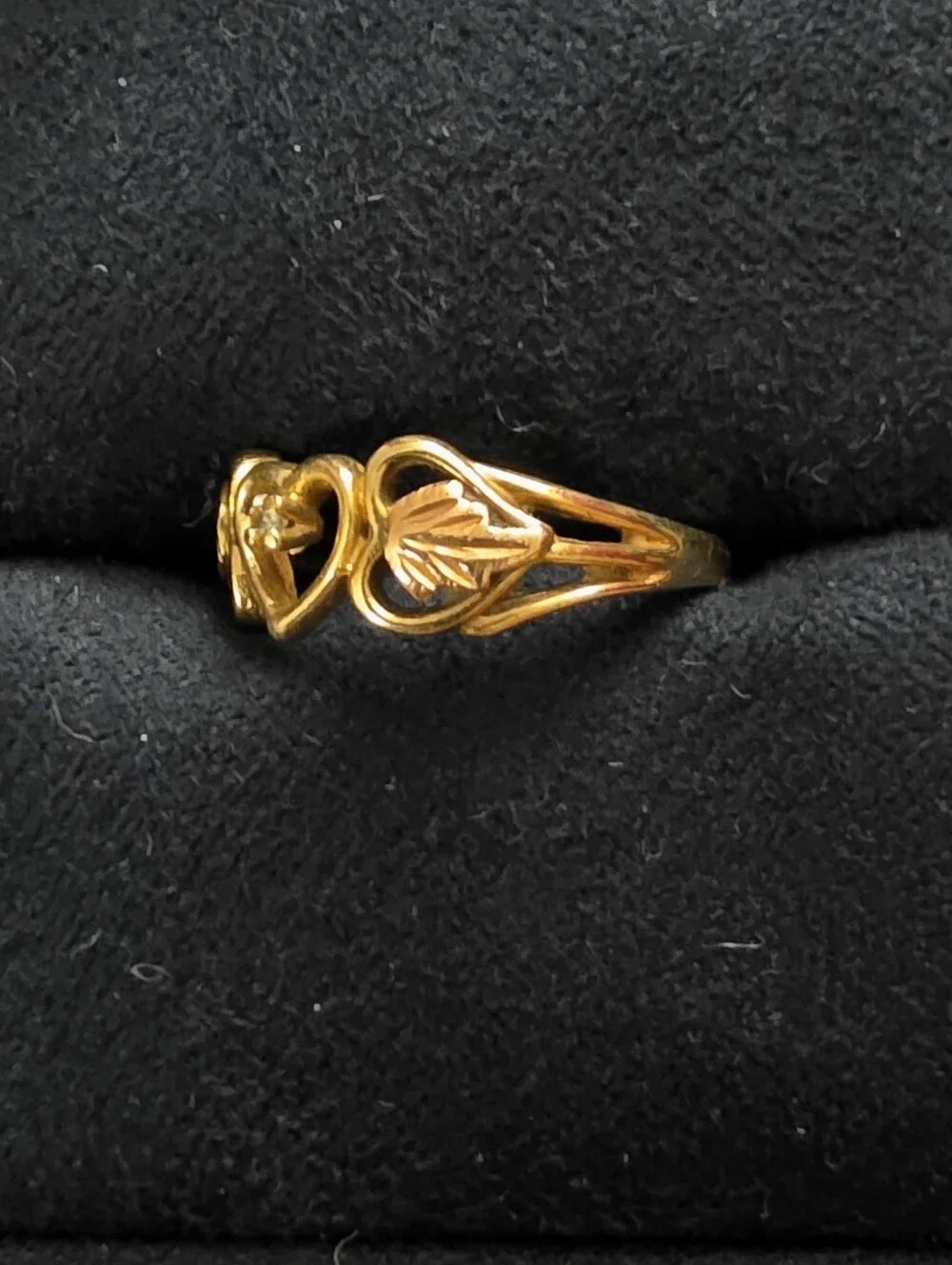 10k Diamond Blackhills Yellow Gold Ring (Vintage)